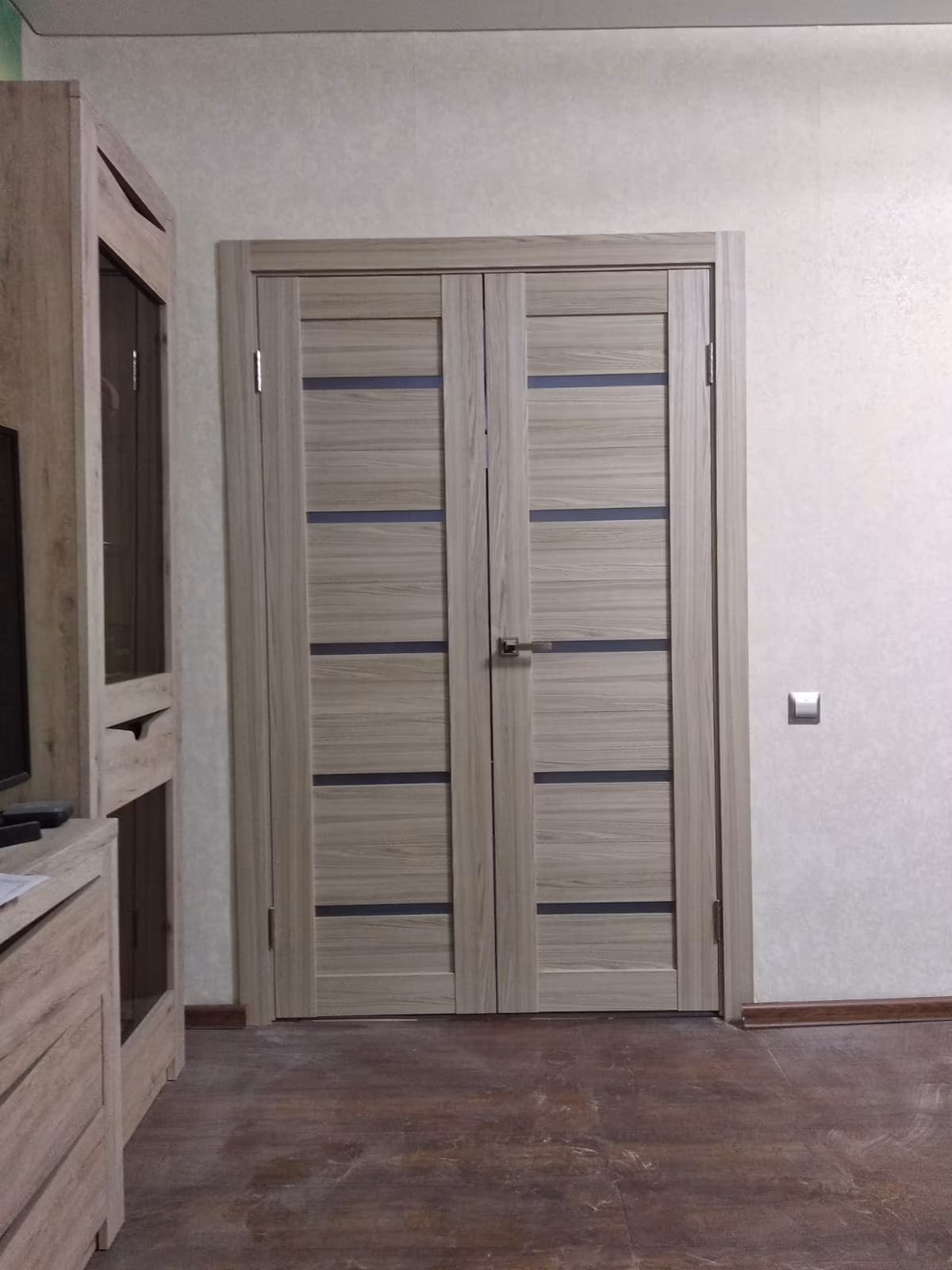 дверь
