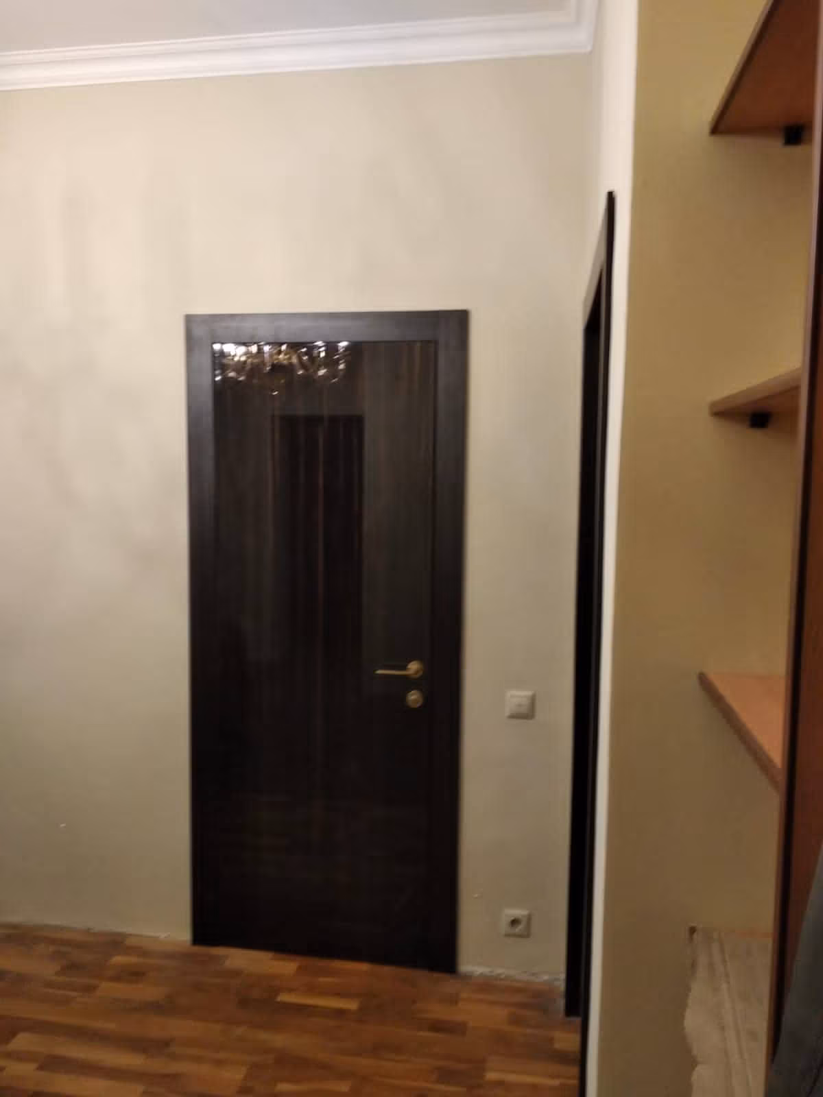 дверь