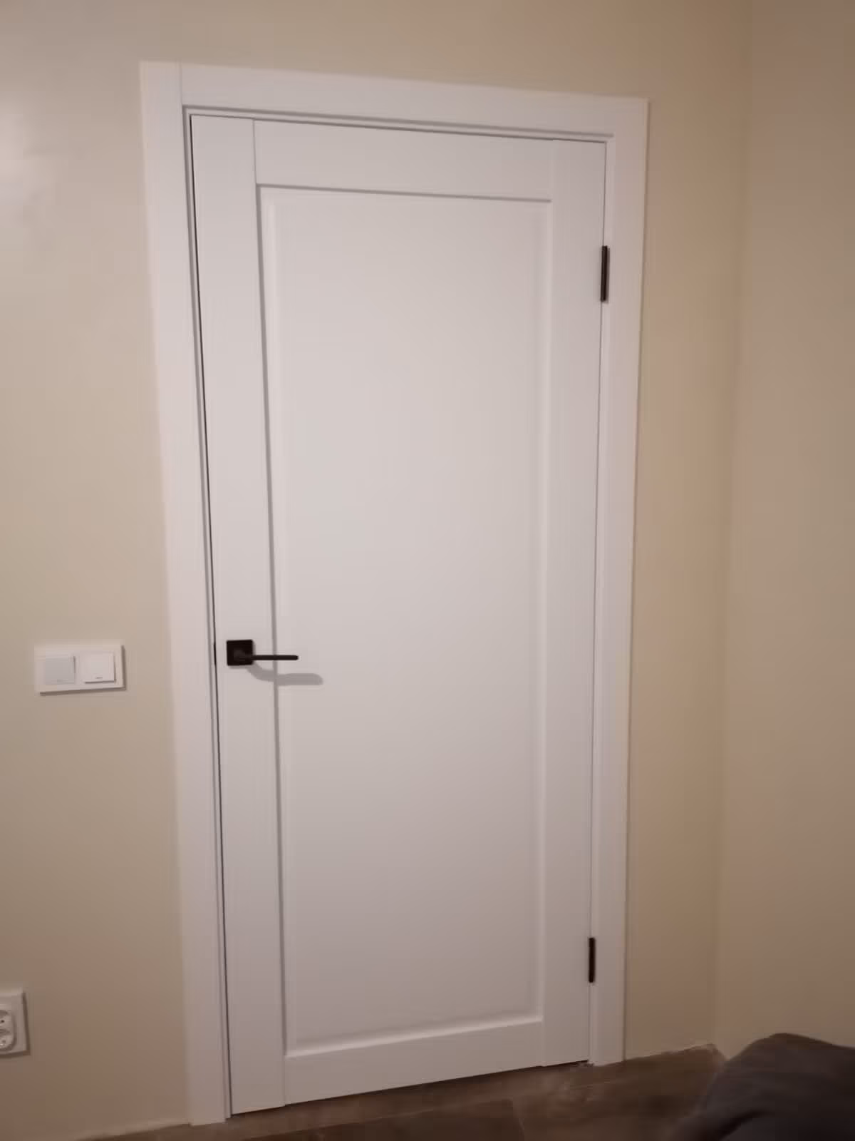 дверь